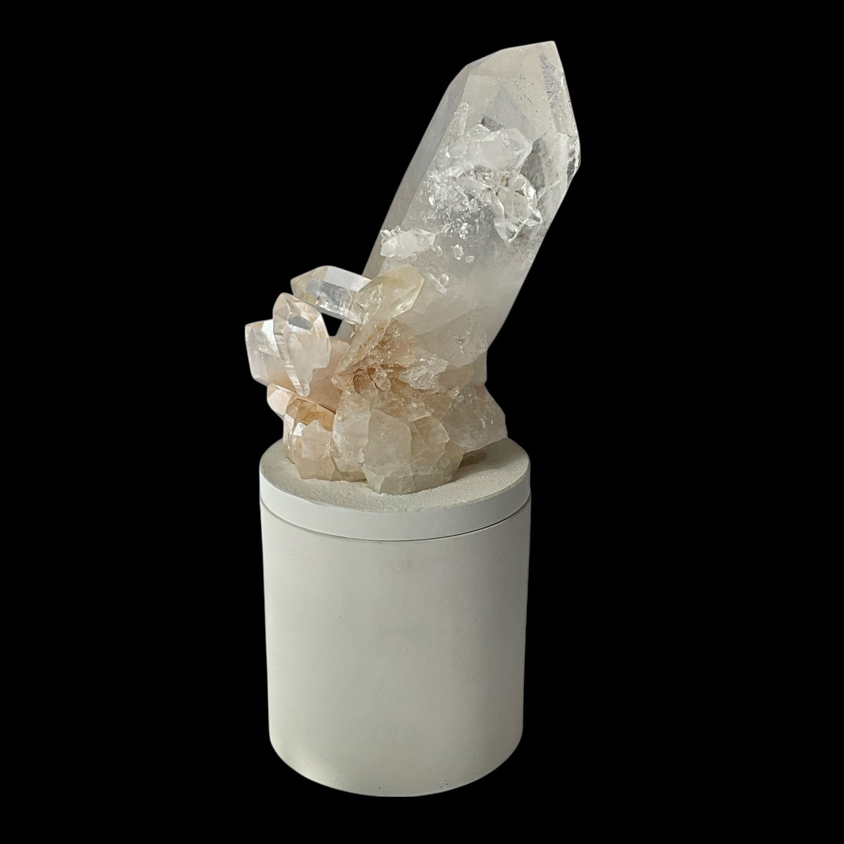 Quartz Crystal Generator w/Small Growths Gardenia Candle