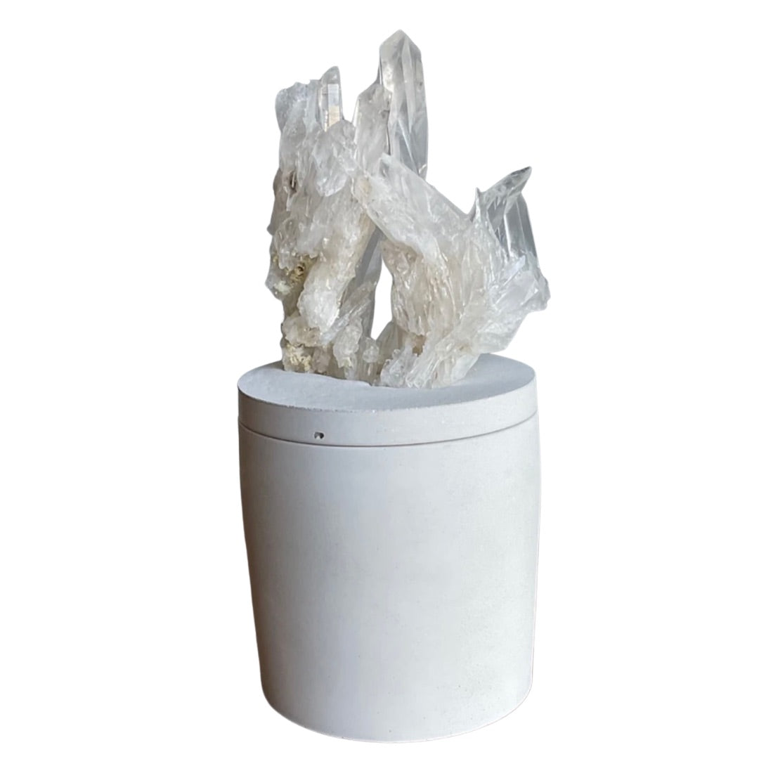 Open Quartz Crystal Generator Lid Candle