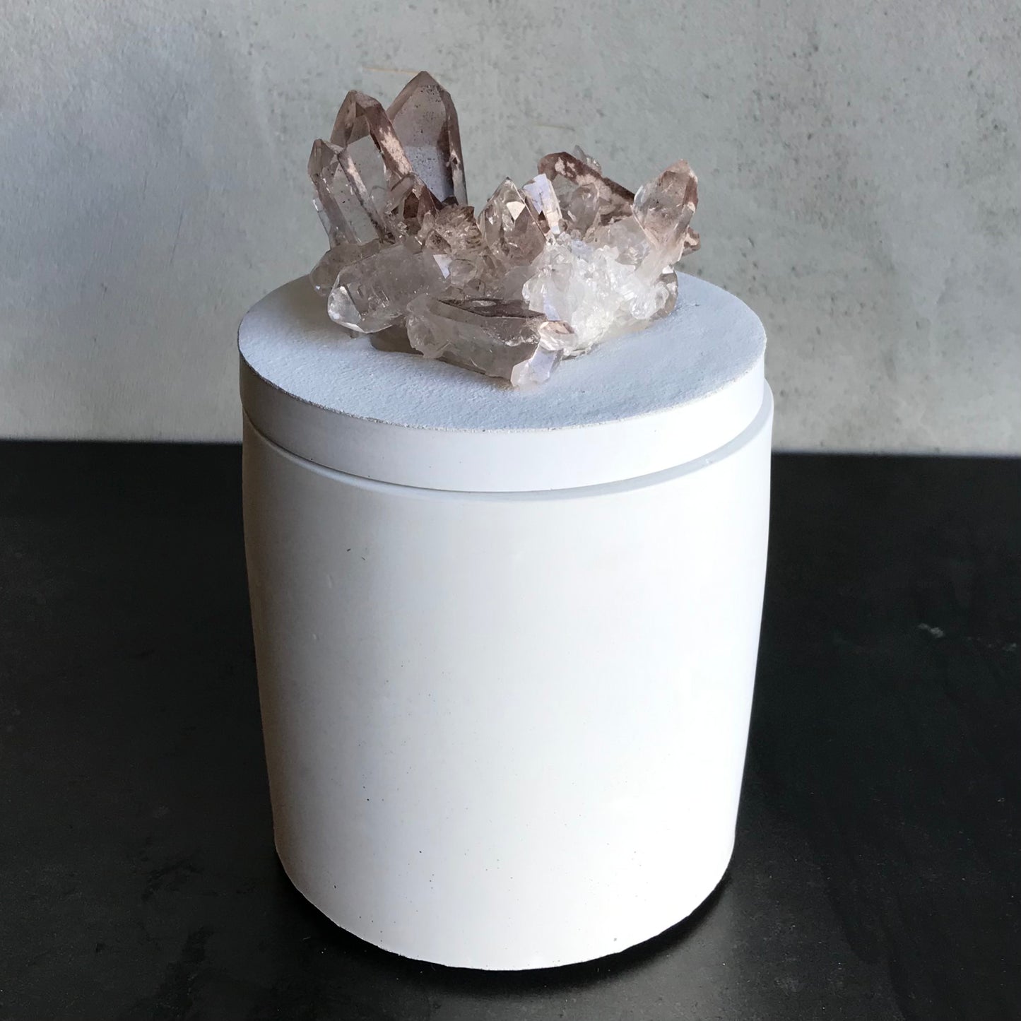 Quartz Crystal Cluster w/iron Lid Candle