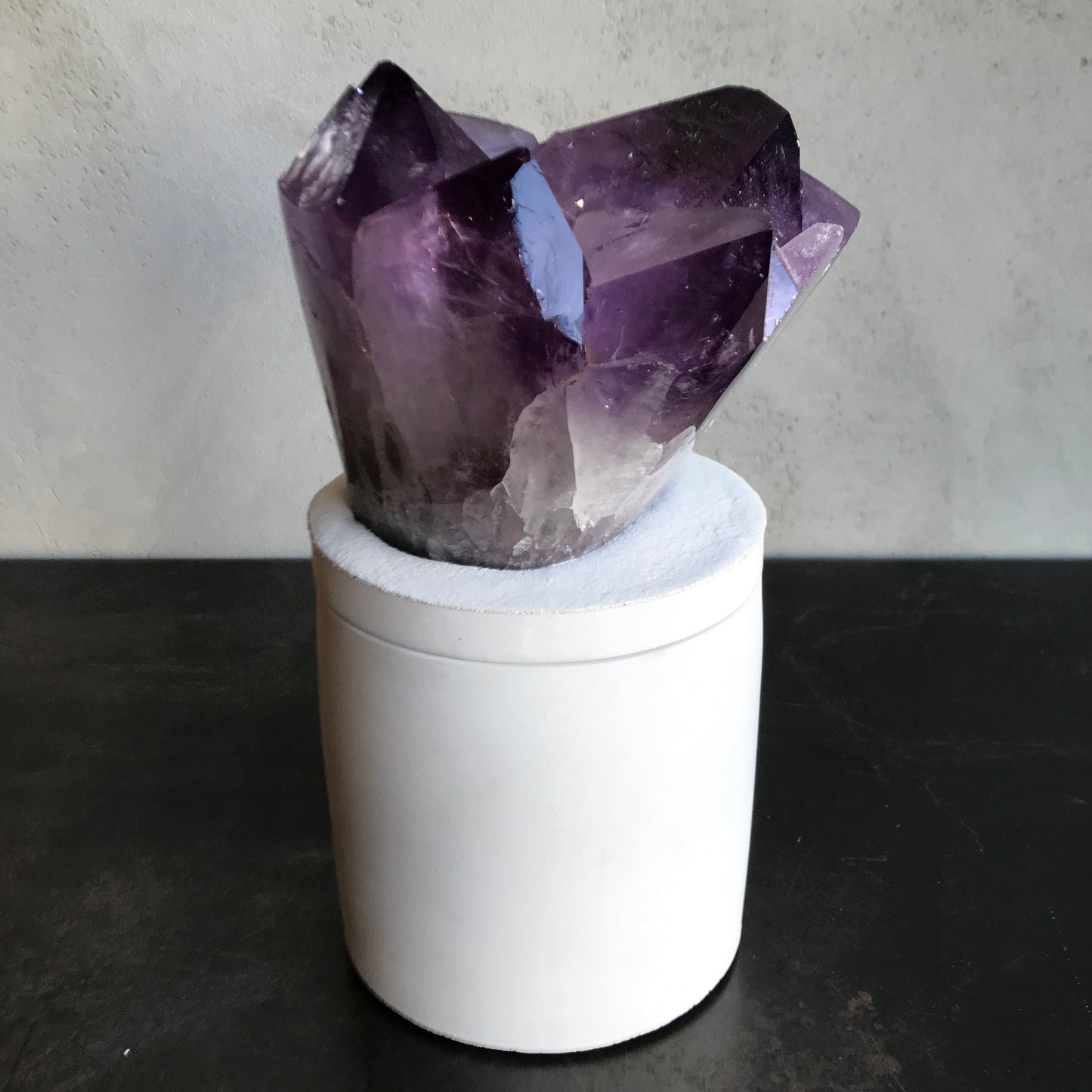 Smooth Base Amethyst Lid Candle