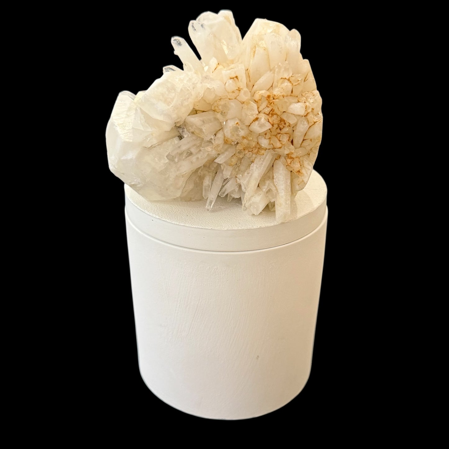 Quartz Crystal Skull Gardenia Candle 1