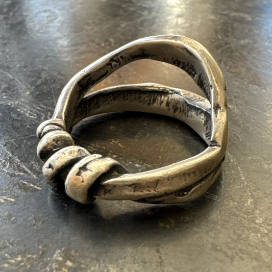 Crevise Silver Ring