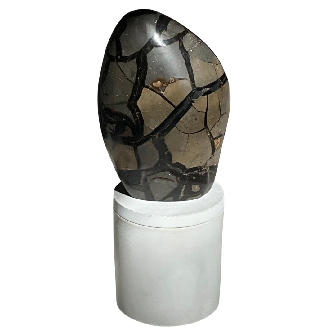 Septarian Dragon Egg Crystal Lid Gardenia Candle