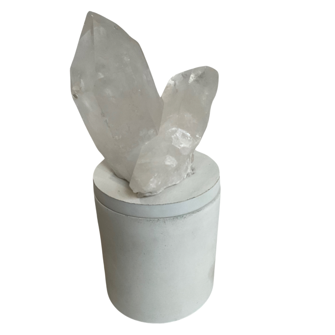 Quartz Crystal Generators Lid Gardenia Candle