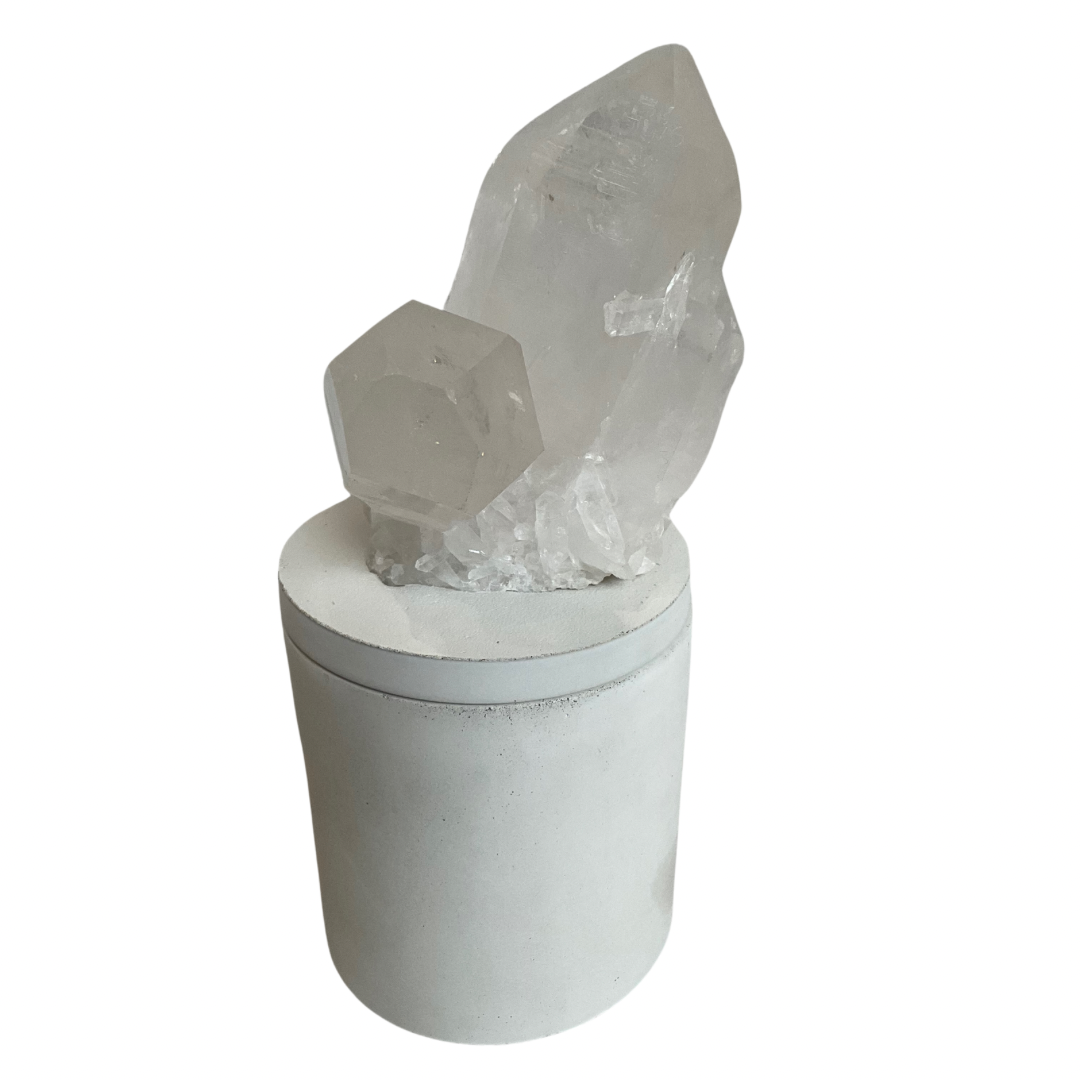 Quartz Crystal Generators Lid Gardenia Candle