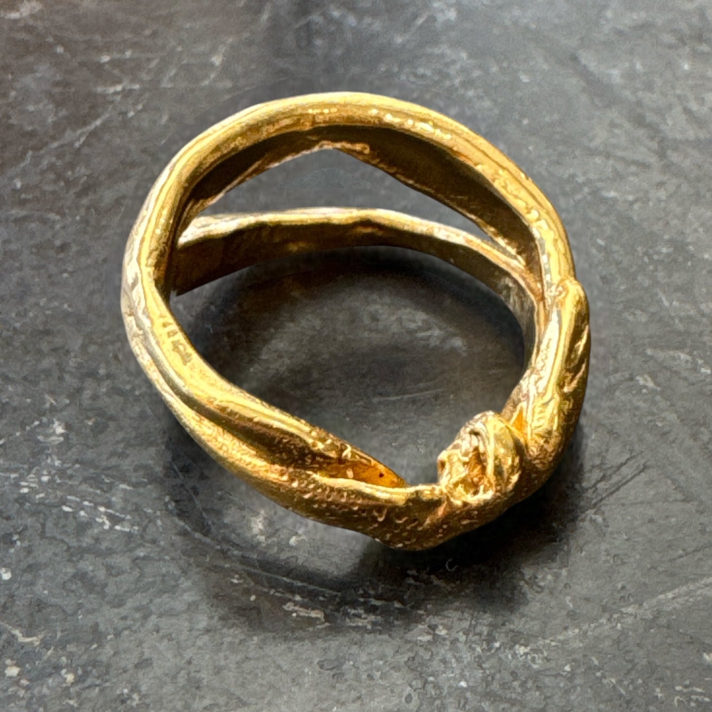 Crevise Gold Ring