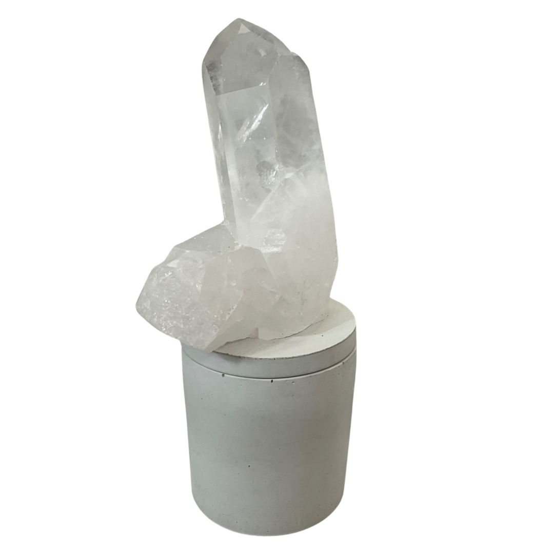 Quartz Crystal Generator Cross Lid Gardenia Candle