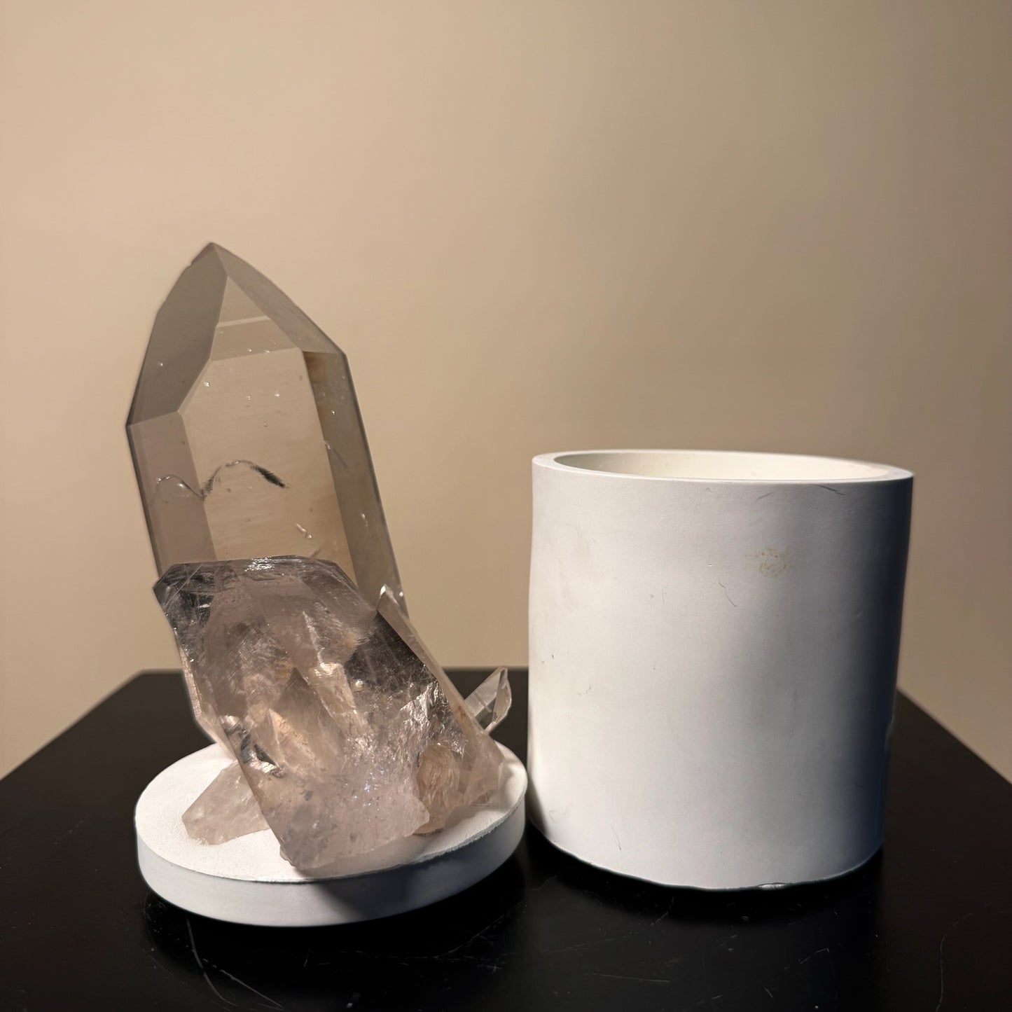 Lumerian Quartz Crystal Generator Tint Lid Gardenia Candle