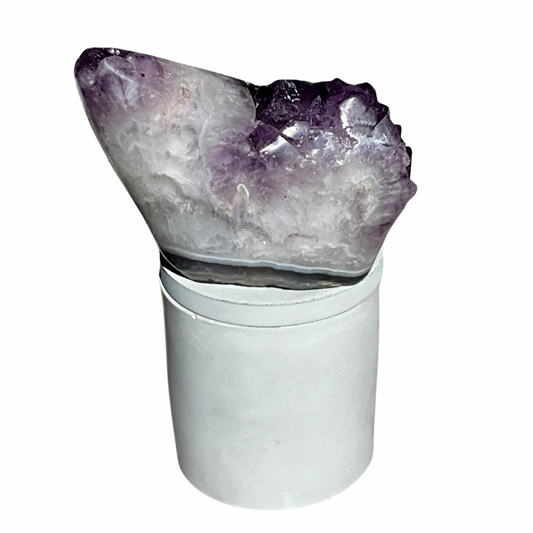 Abstract Amethyst Lid Gardenia Candle