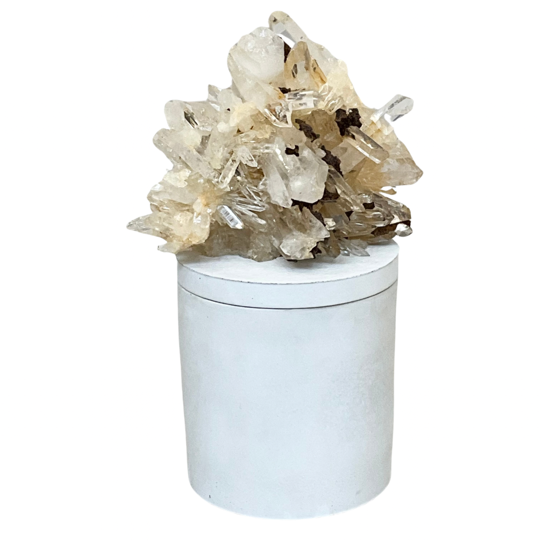 Abstract Quartz Crystal Generators Lid Gardenia Candle