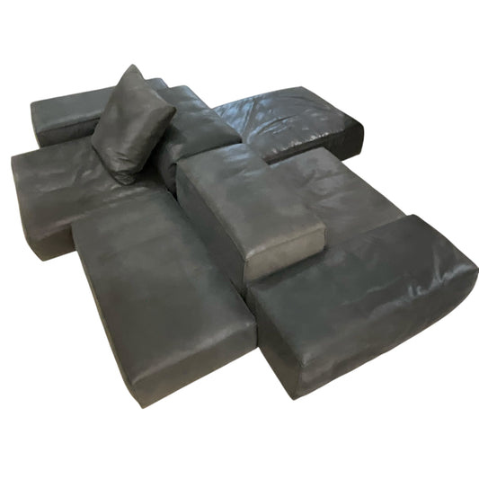 Piero Lissoni  Modular 8 Piece Sofa & Pillow