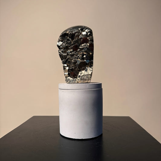 Abstract Pyrite Lid Gardenia Candle #5