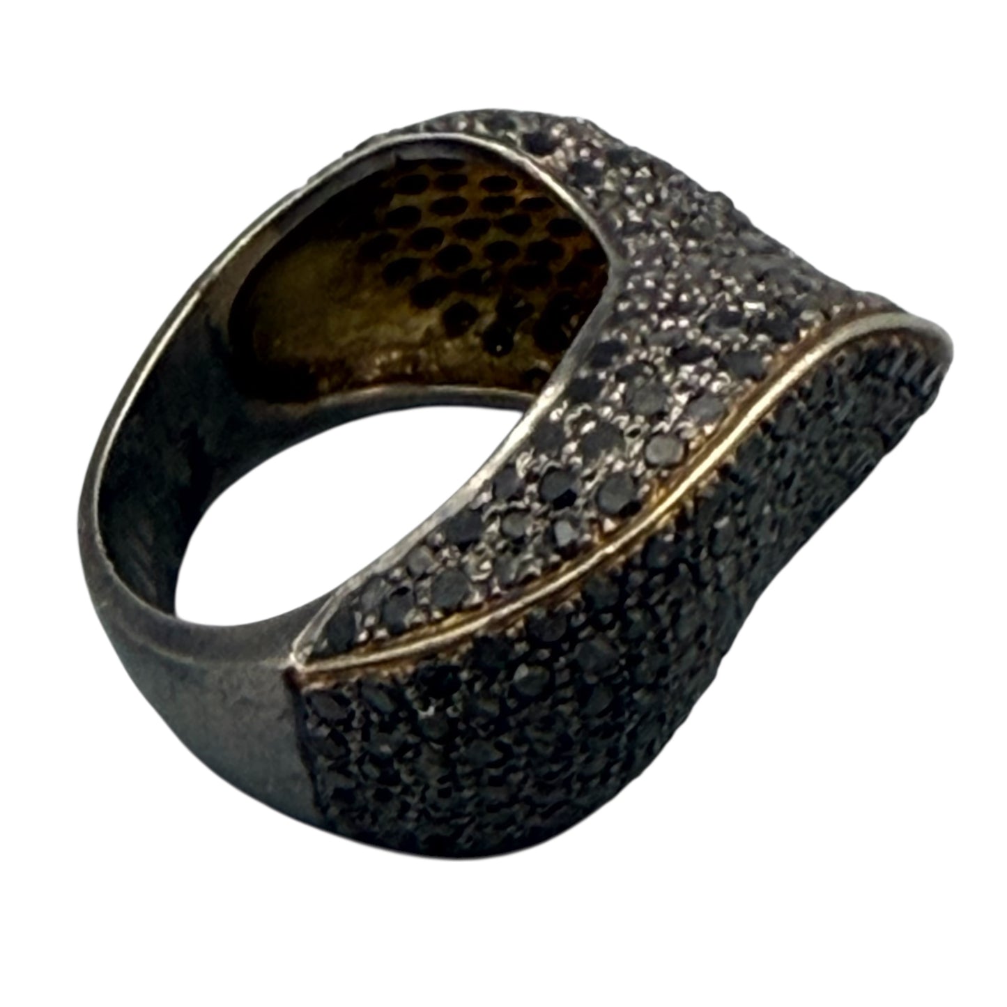 Wavy 3 Dimensional Ring with Black Diamonds