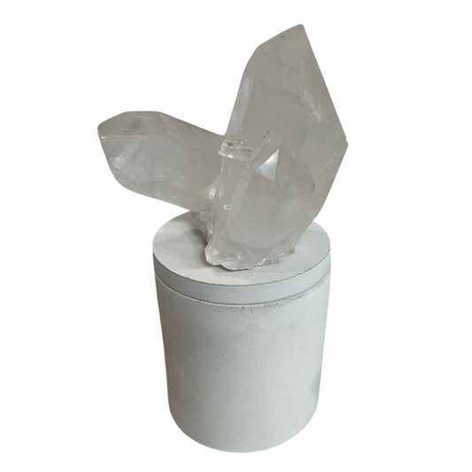 Quartz Crystal Generators Lid Gardenia Candle