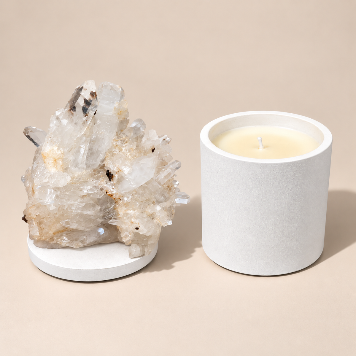 Quartz Crystal Cluster Lid Gardenia Candle