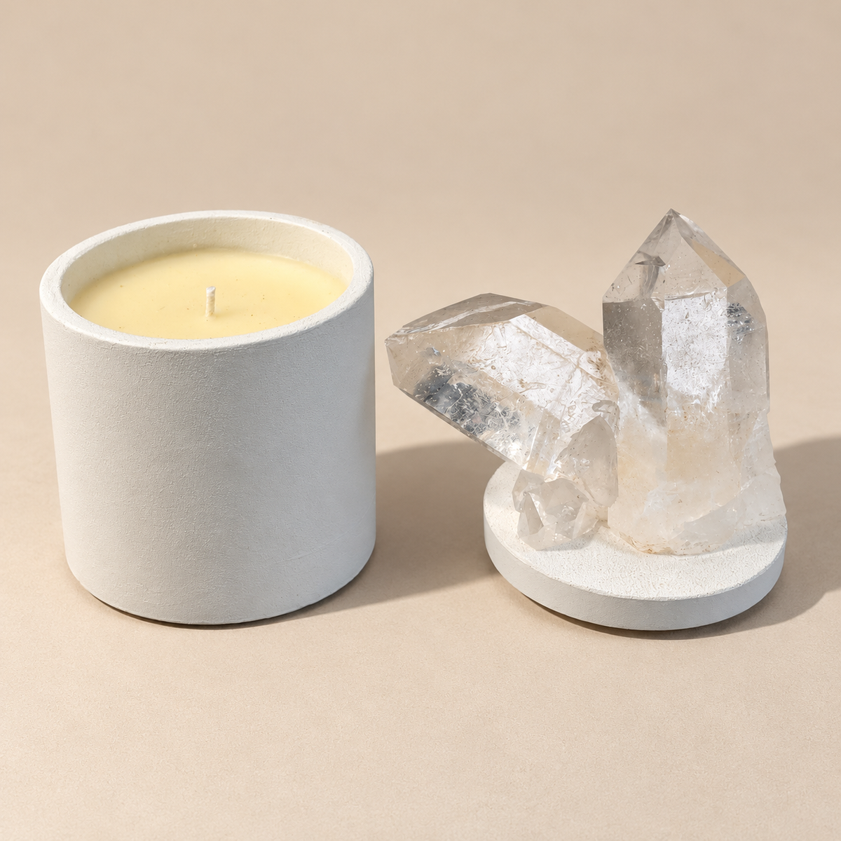 Double Quartz Crystal Generator Lid Gardenia Candle