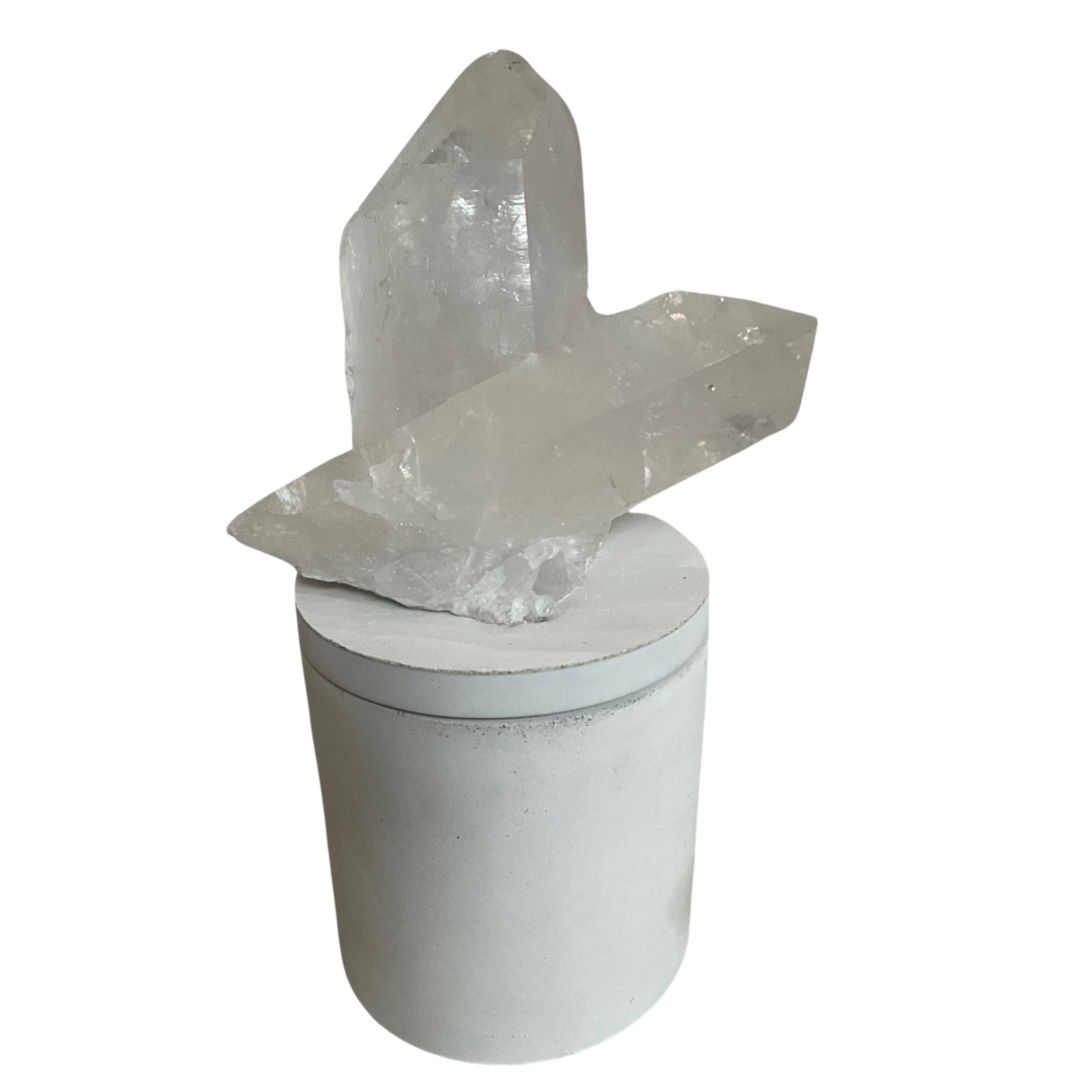 Quartz Crystal Generators Lid Gardenia Candle