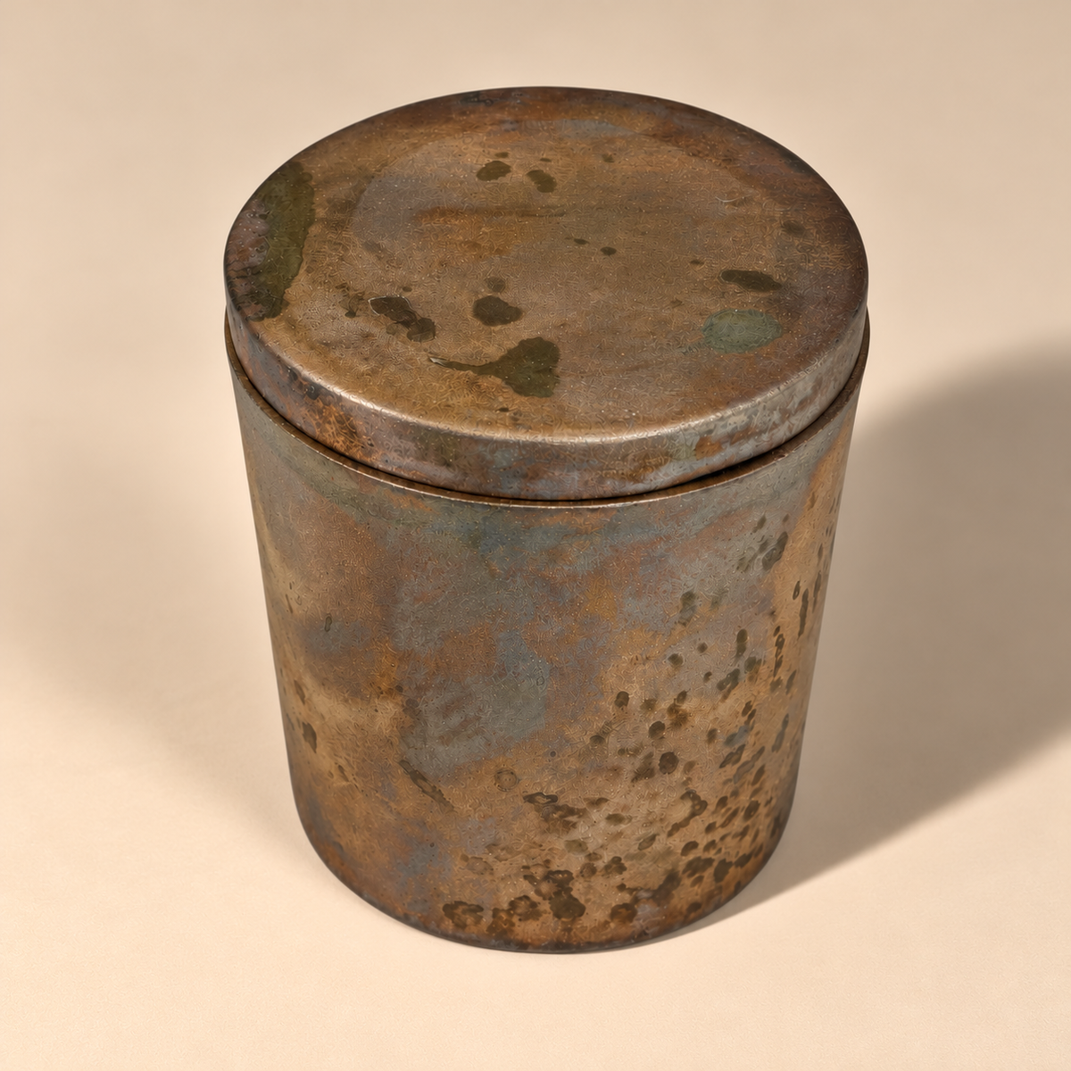 Solid Bronze Gardenia Candle with Lid  #Q