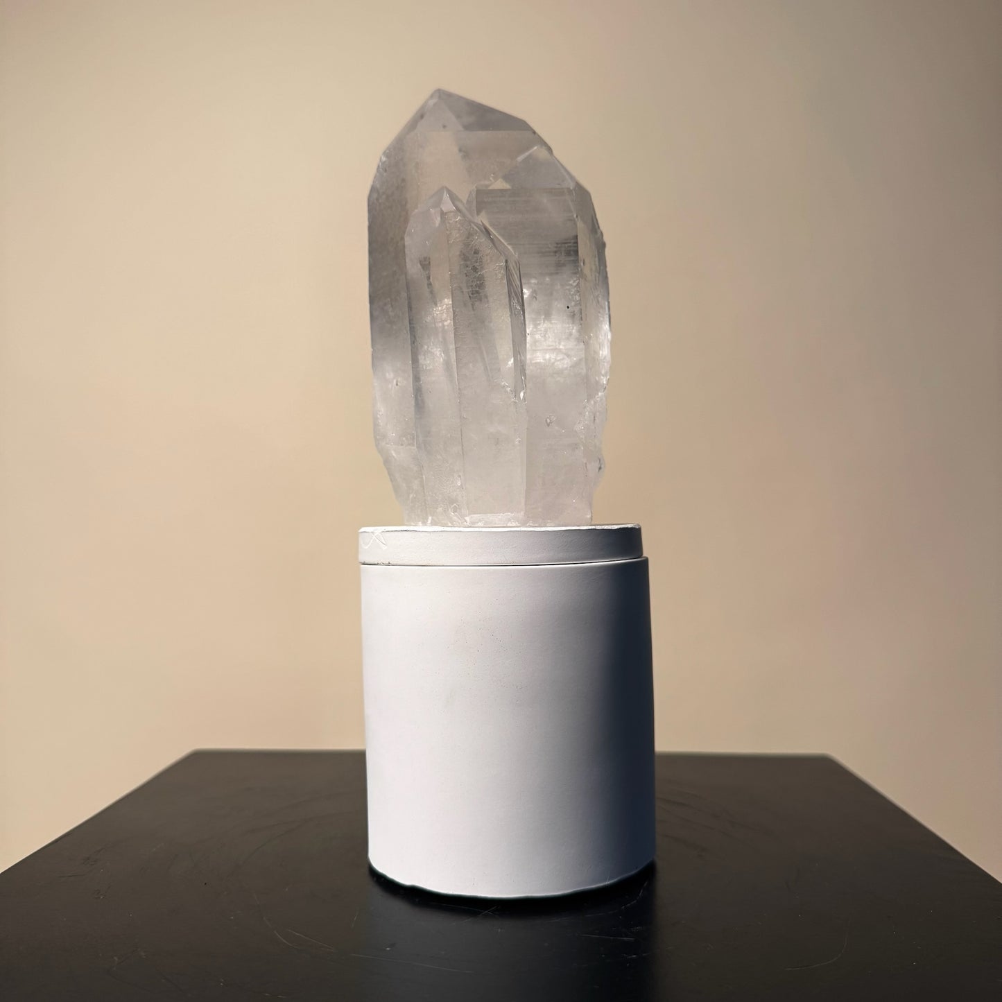 Triple Generator Lumerian Quartz Crystal Lid Gardenia Candle