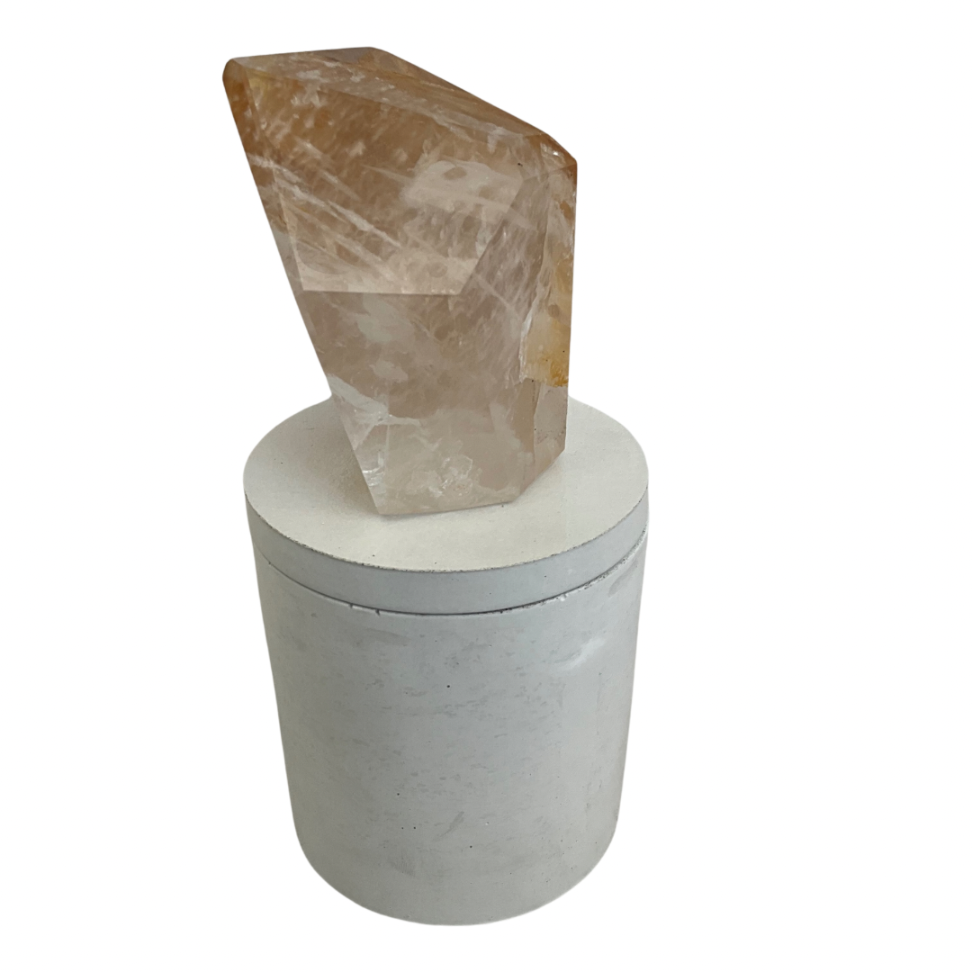 Quartz Crystal with Citrine Lid Gardenia Candle