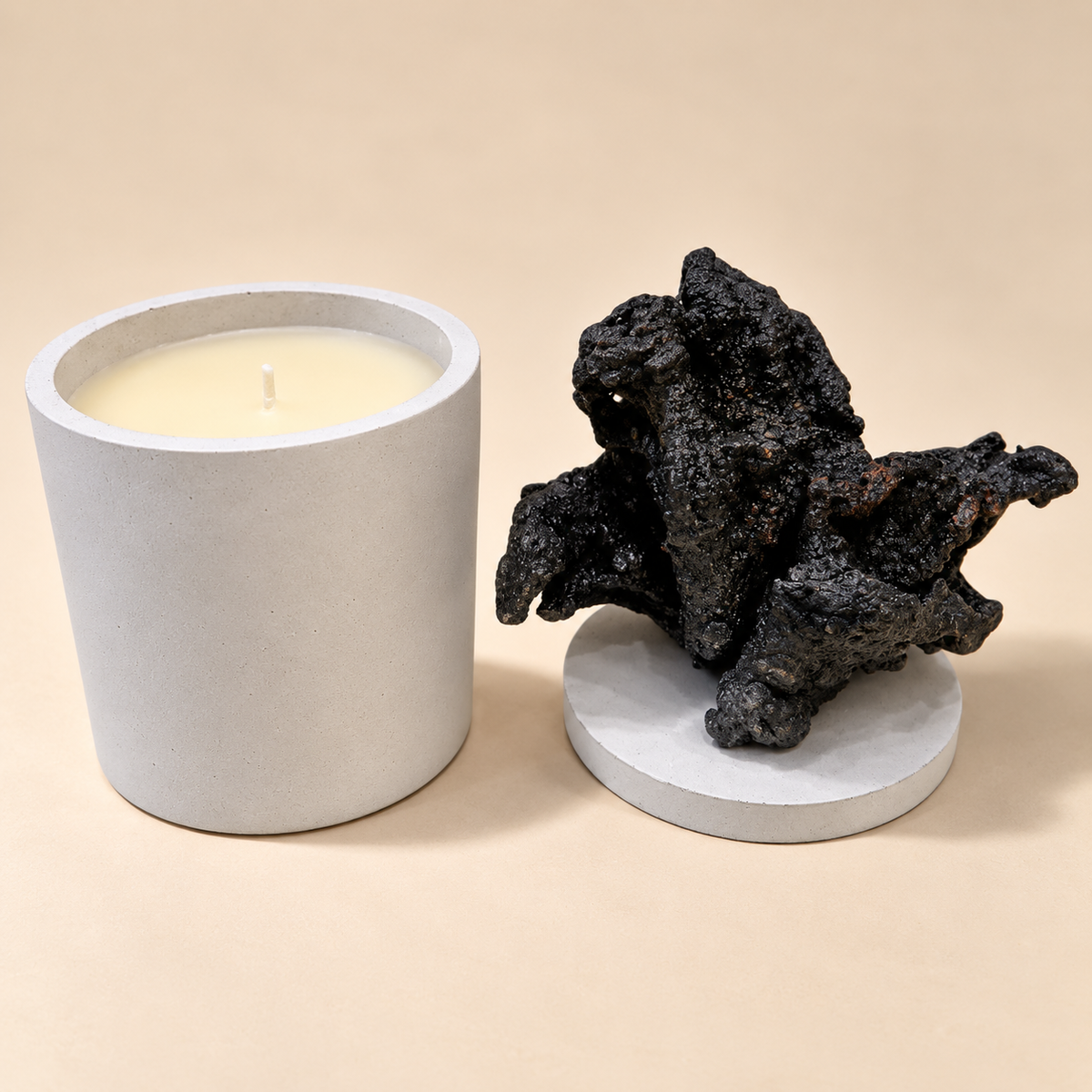 Abstract Black Jasper Lid Gardenia Candle