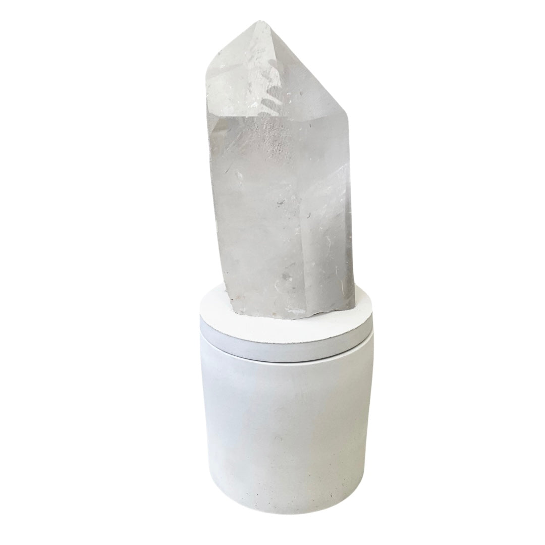 Quartz Crystal Generator Cluster Lid Gardenia Candle