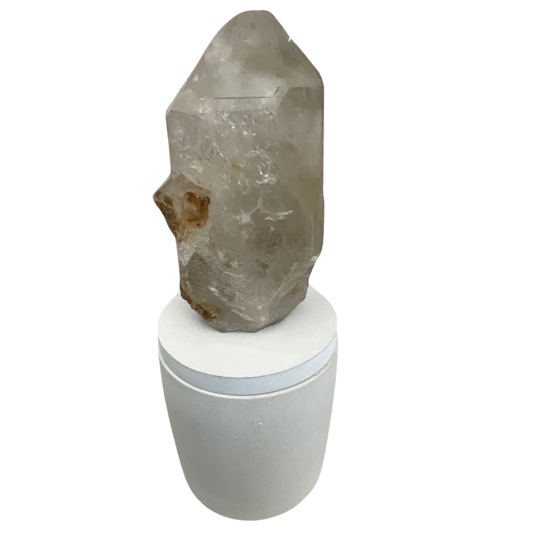 Abstract Quartz Crystal Generator Lid Gardenia Candle