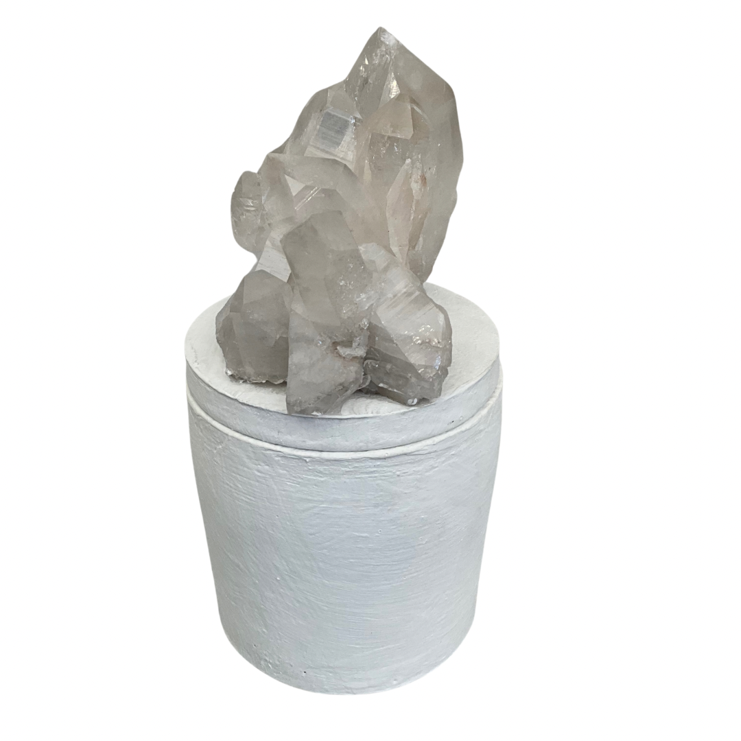 Quartz Crystal Cluster Lid Gardenia Candle