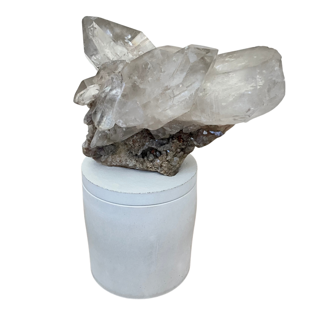 Quartz Crystal Cluster Lid Gardenia Candle