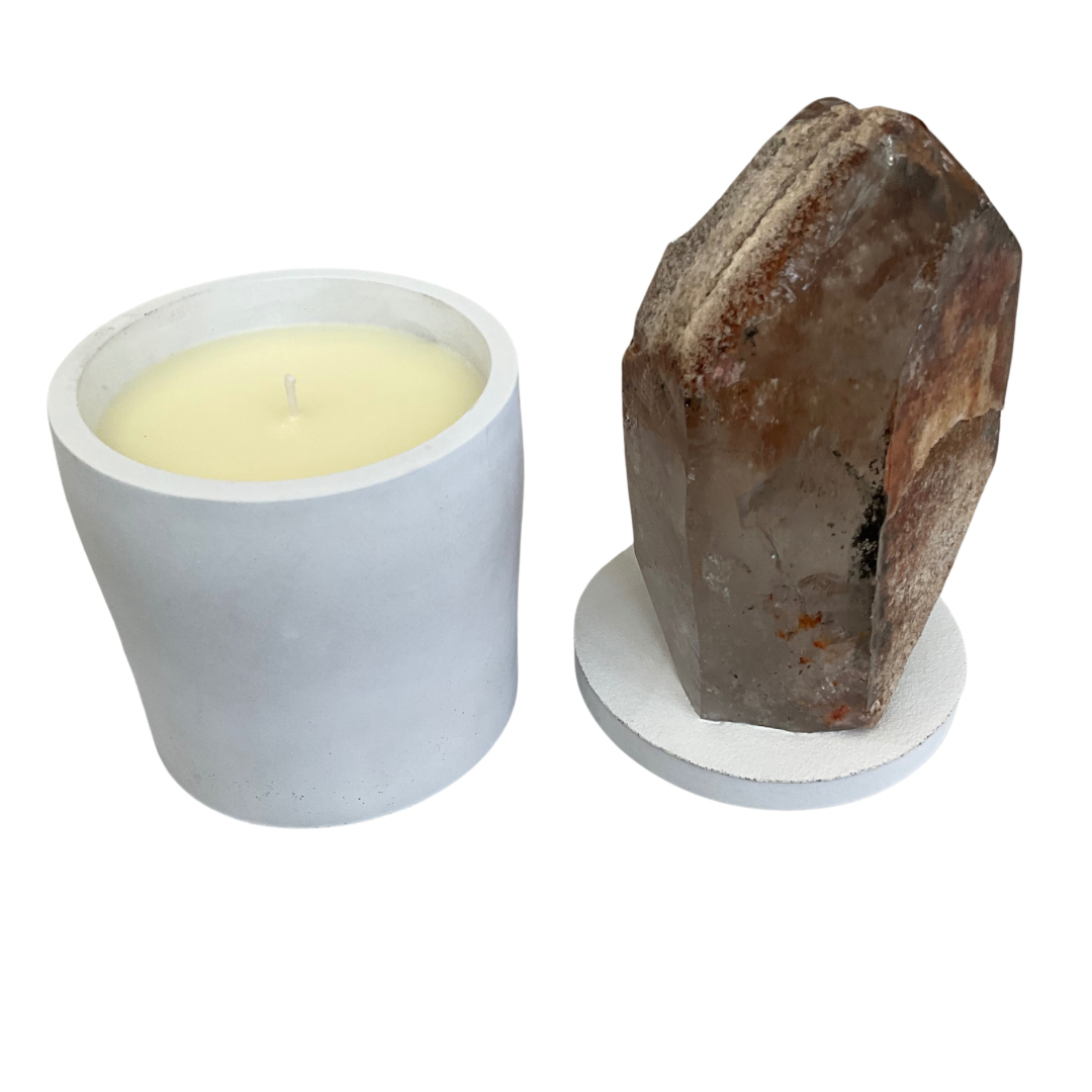 Quartz Crystal with Minerals Lid Gardenia Candle