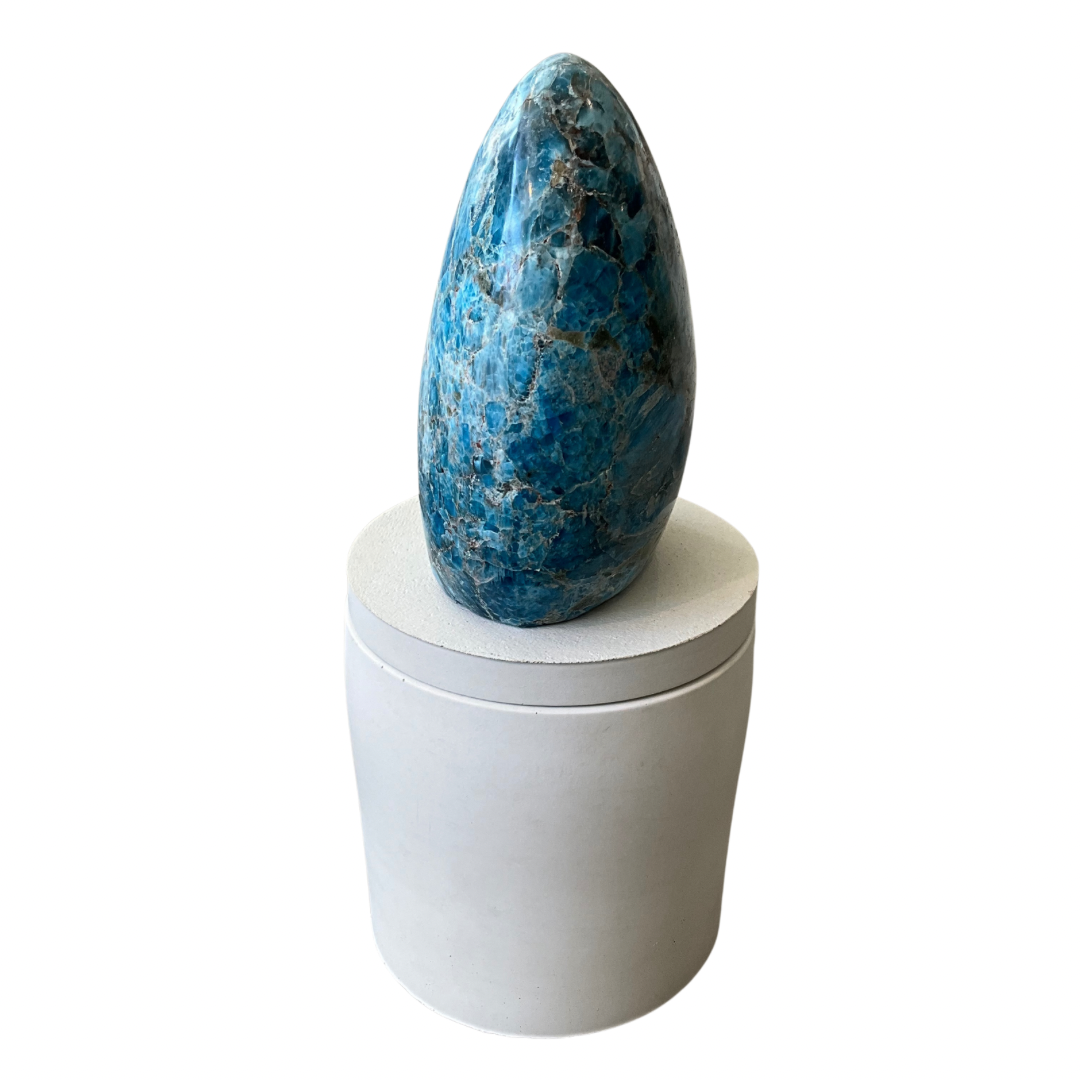 Blue Apatite Gem Stone Lid Gardenia Candle