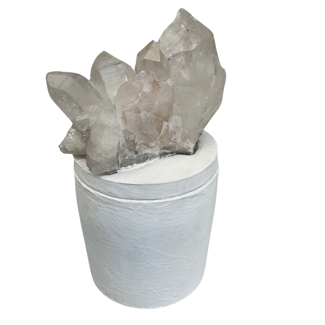 Quartz Crystal Cluster Lid Gardenia Candle