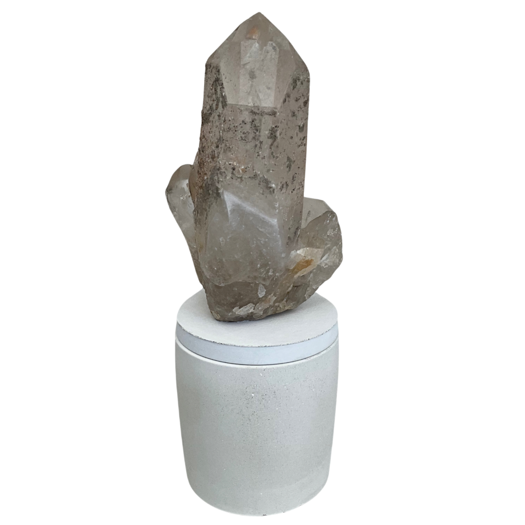 Abstract Quartz Generator Lid Gardenia Candle