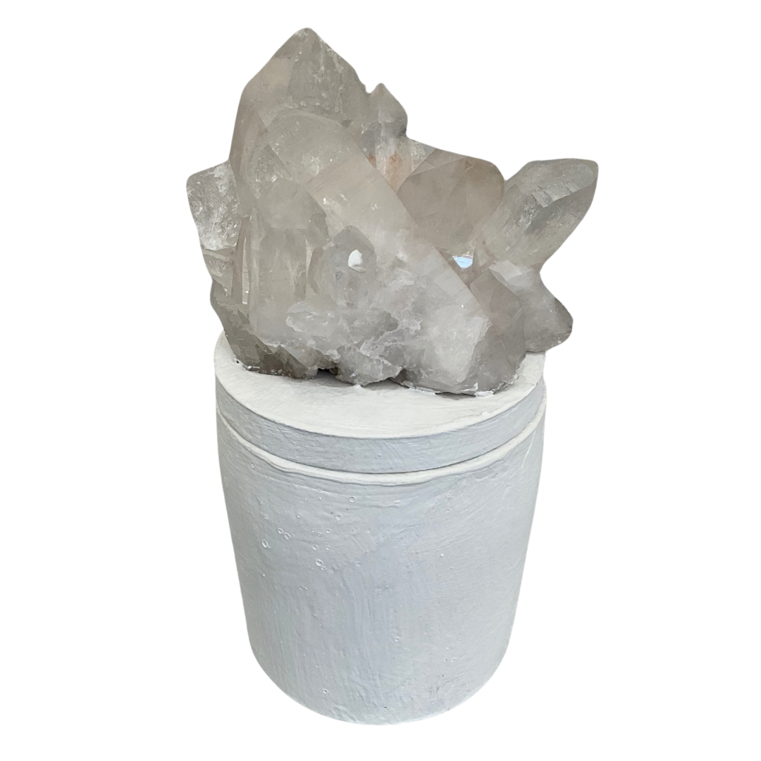 Quartz Crystal Cluster Lid Gardenia Candle