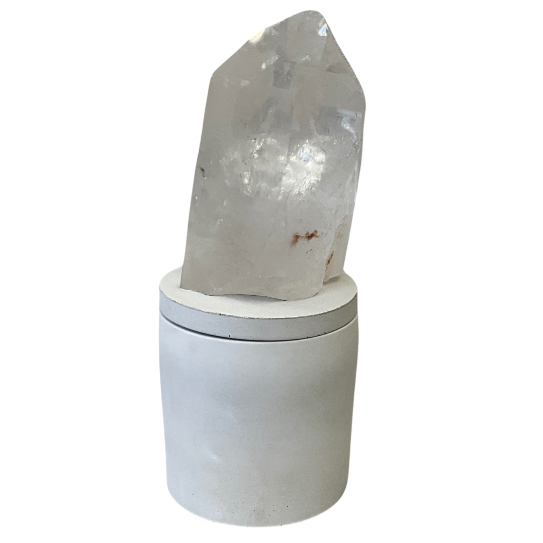 Quartz Crystal Generator Lid Gardenia Candle