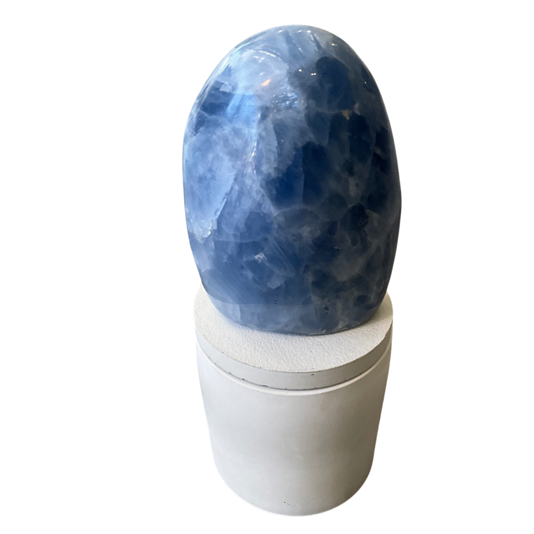 Blue Agate Crystal Lid Gardenia Candle