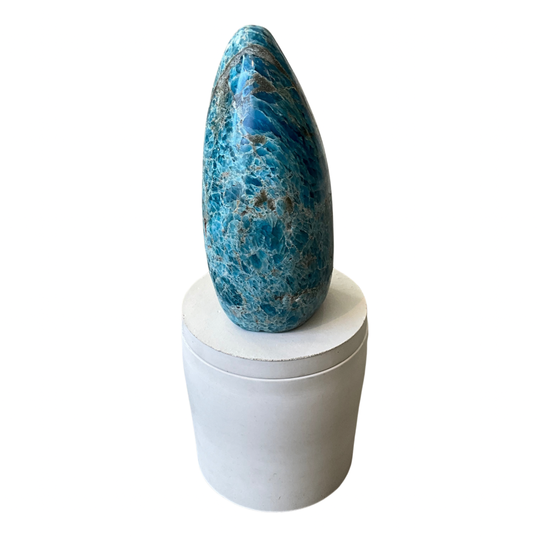 Blue Apatite Crystal Lid Gardenia Candle