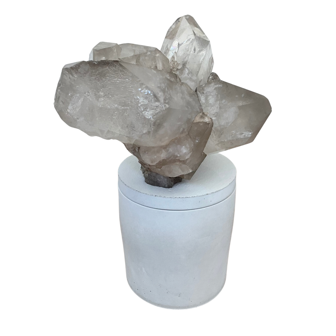 Quartz Crystal Cluster Lid Gardenia Candle