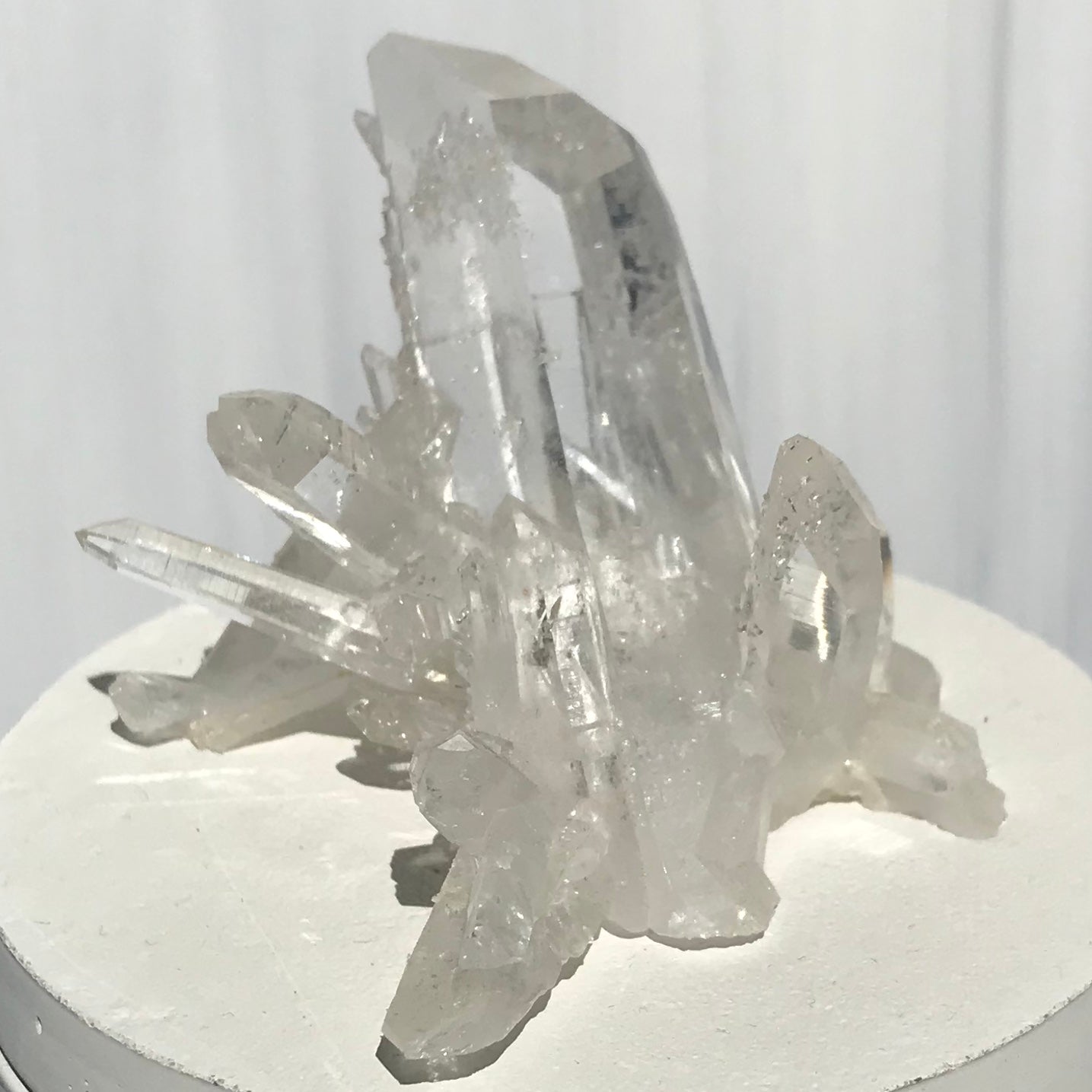 Quartz Crystal 'Starburst' Cluster Lid Candle