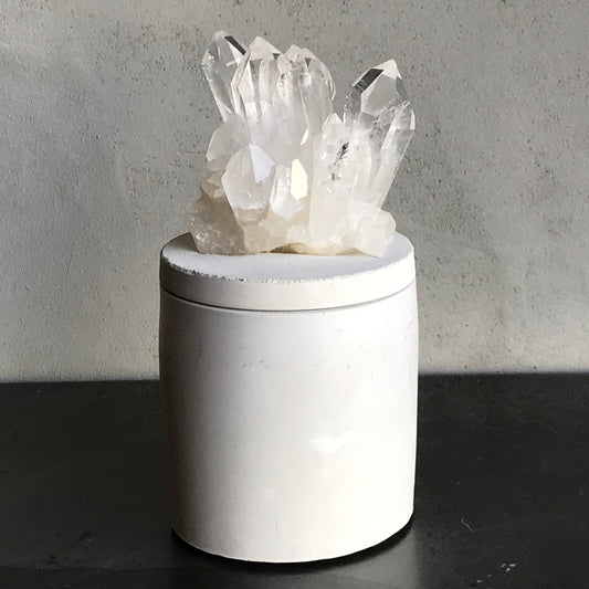 Quartz Crystal Cluster Lid Candle