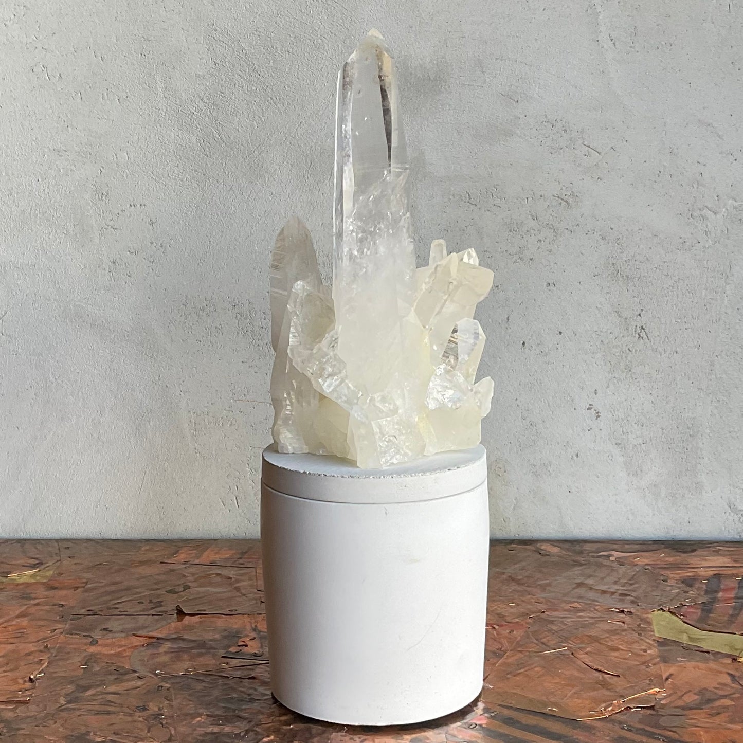 Tall Quartz Generator in Cluster Lid Candle