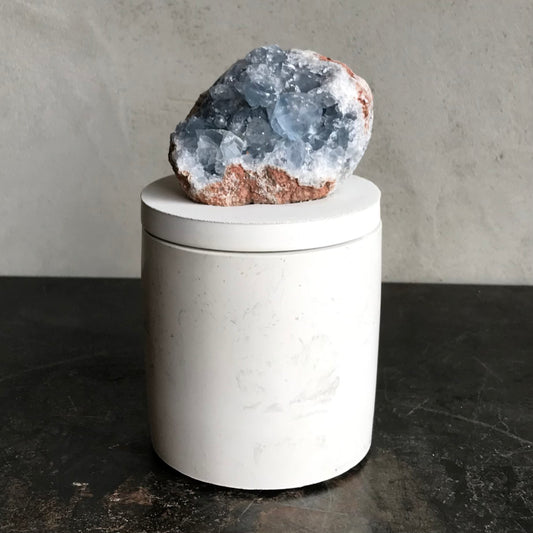 Celestite Crystal Lid Candle