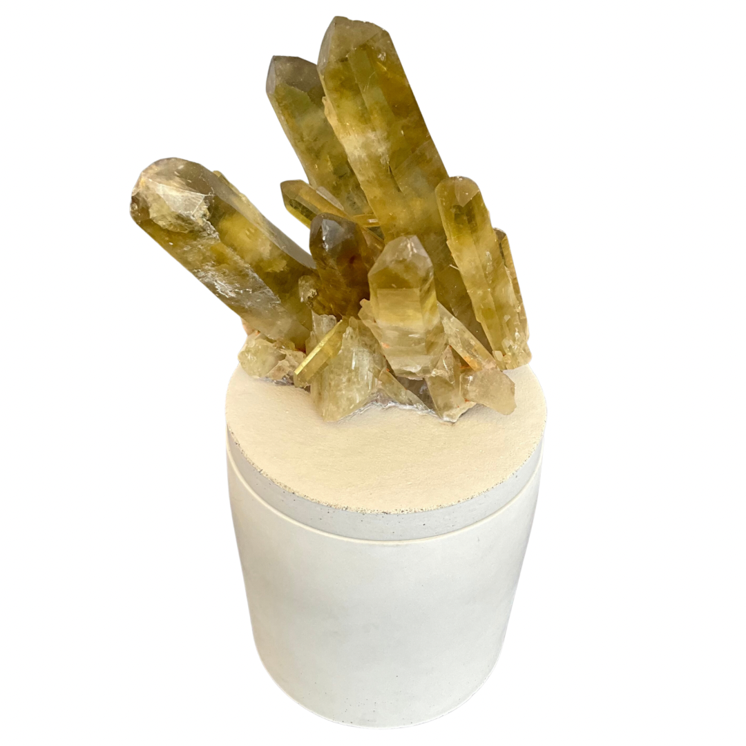 Citrine Generator Crystal Cluster Lid Gardenia Candle