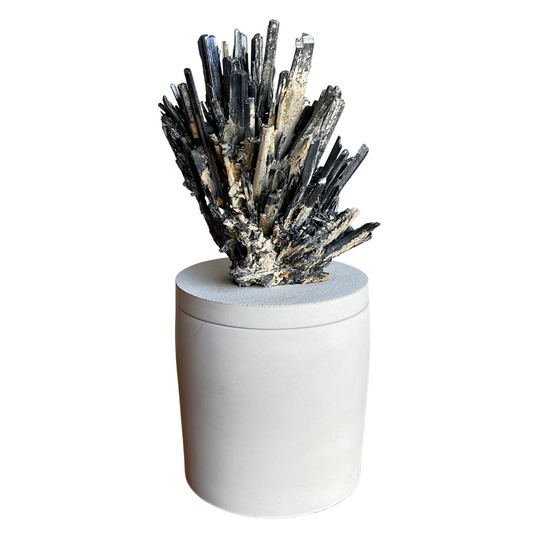 Stibnite Spray Lid Candle