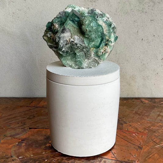 FLUORITE CLUSTER LID CANDLE