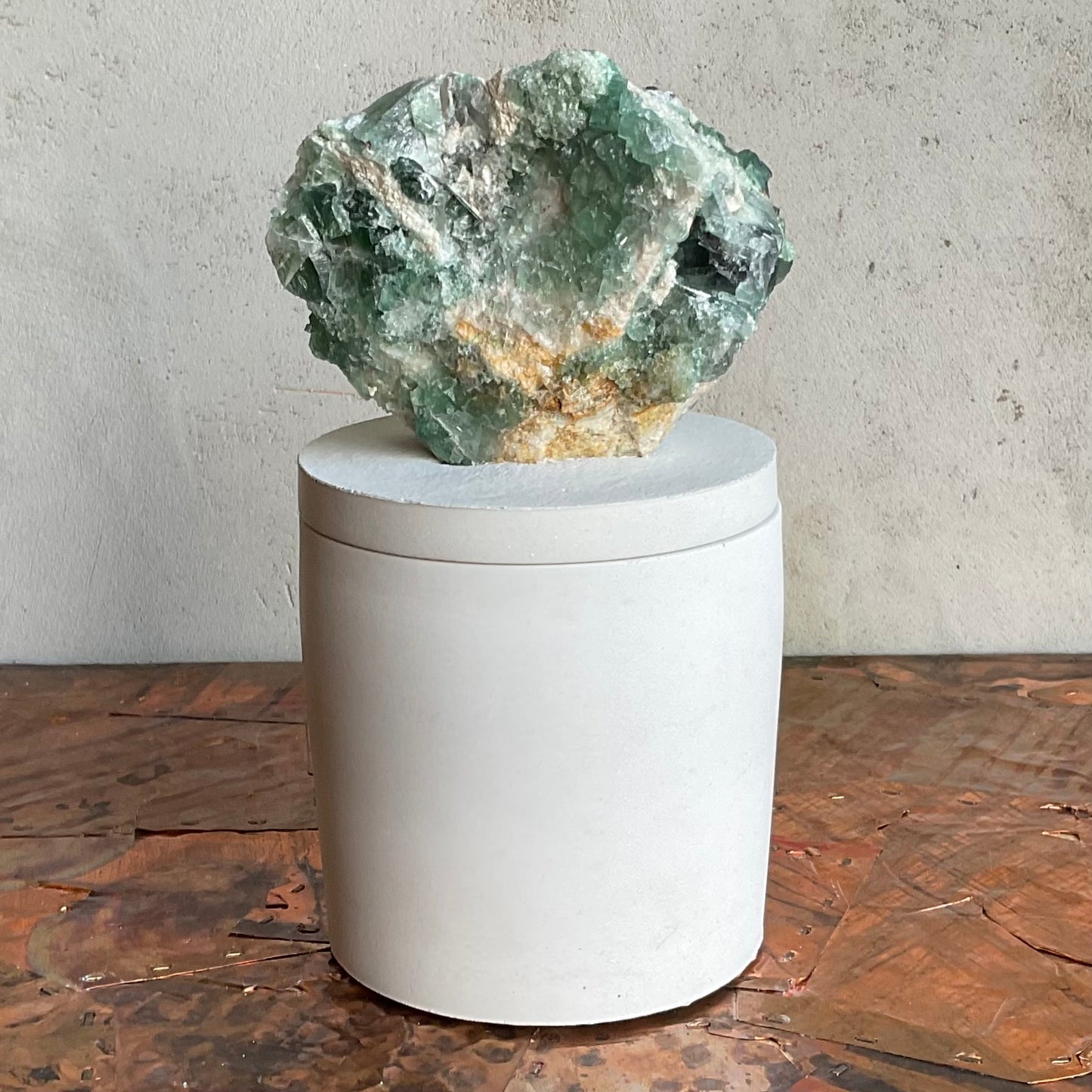 FLUORITE CLUSTER LID CANDLE