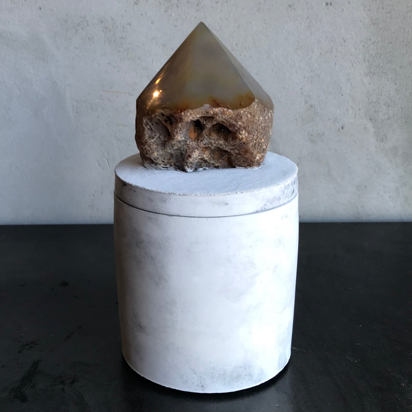 Smoky Quartz Point Lid Candle