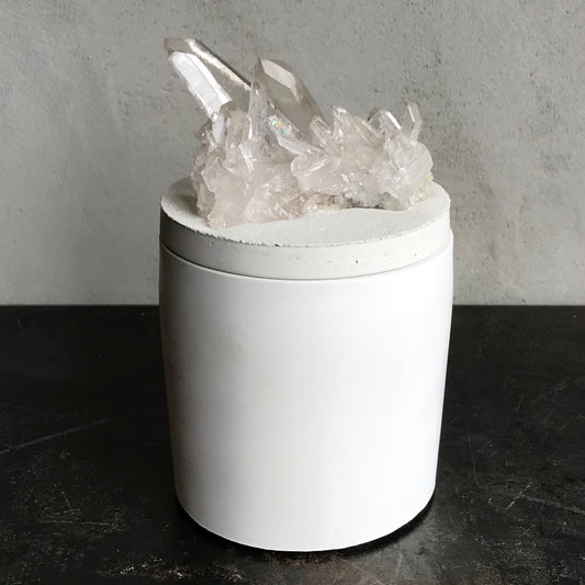 Quartz Crystal Generator Lid Candle