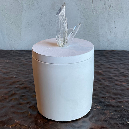 Quartz Crystal Generator Lid Candle