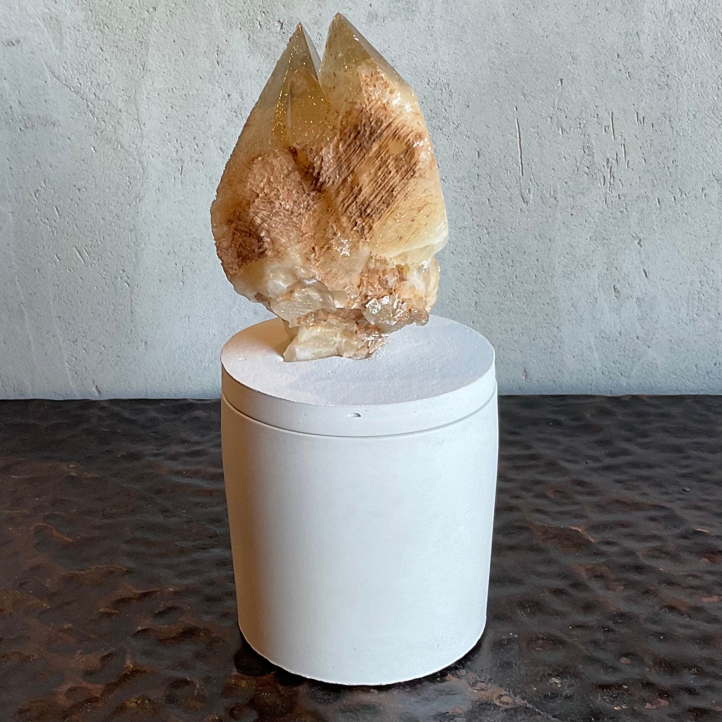 Amber Calcite Lid Candle